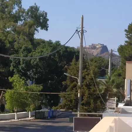 λακκί, κέντρο * Lakkíon